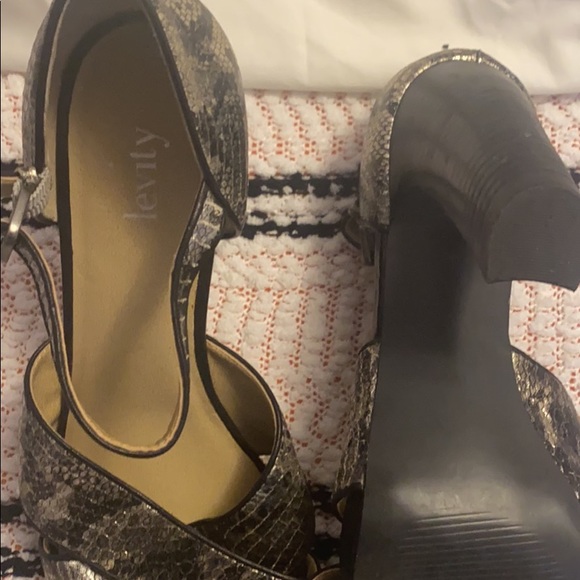 Metallic Heels - Picture 2 of 3